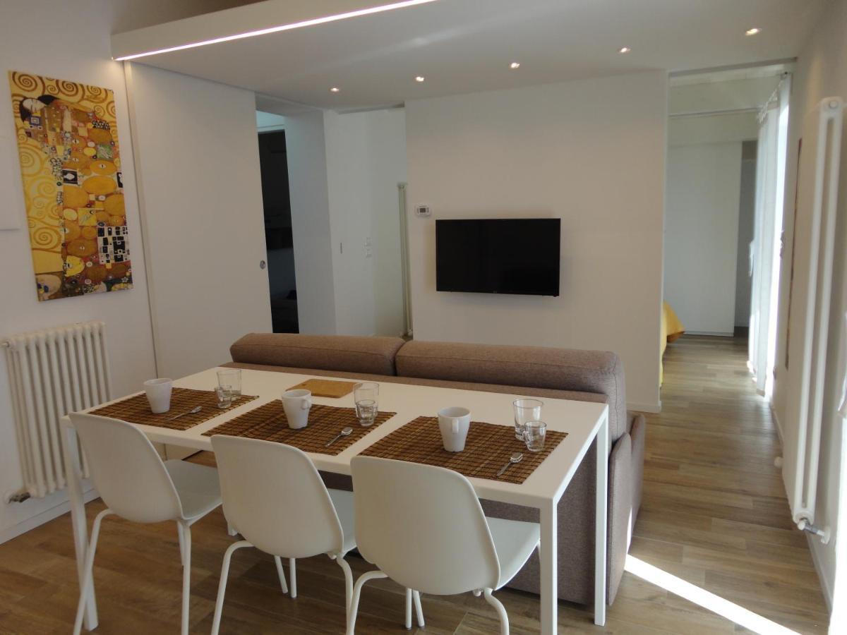 Casa Klimt Vicinissima Al Mare Parcheggio Privato Gratuito Se Disponibile Leilighet Pescara Eksteriør bilde