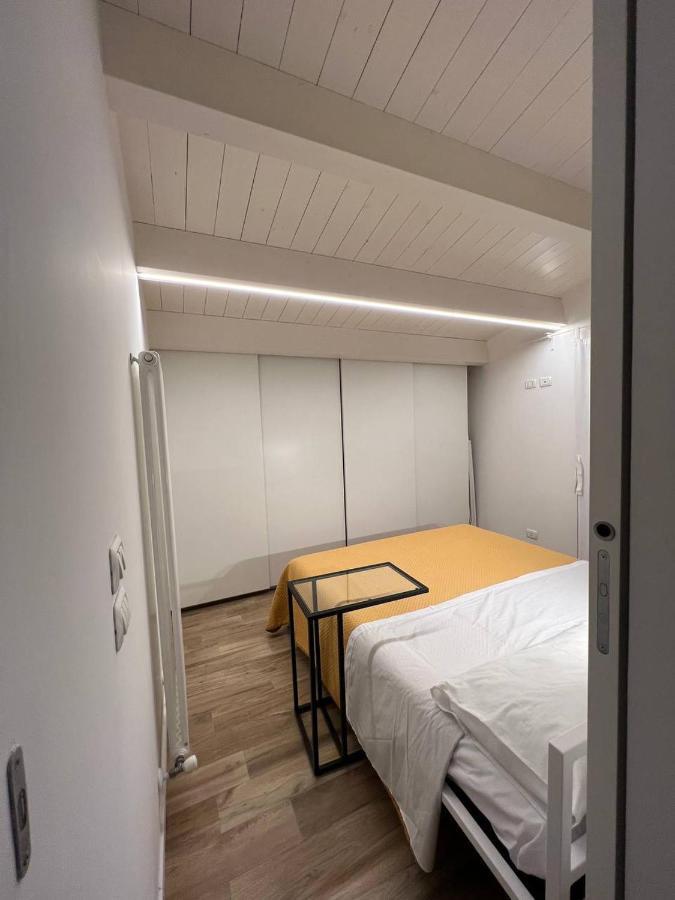 Casa Klimt Vicinissima Al Mare Parcheggio Privato Gratuito Se Disponibile Leilighet Pescara Eksteriør bilde