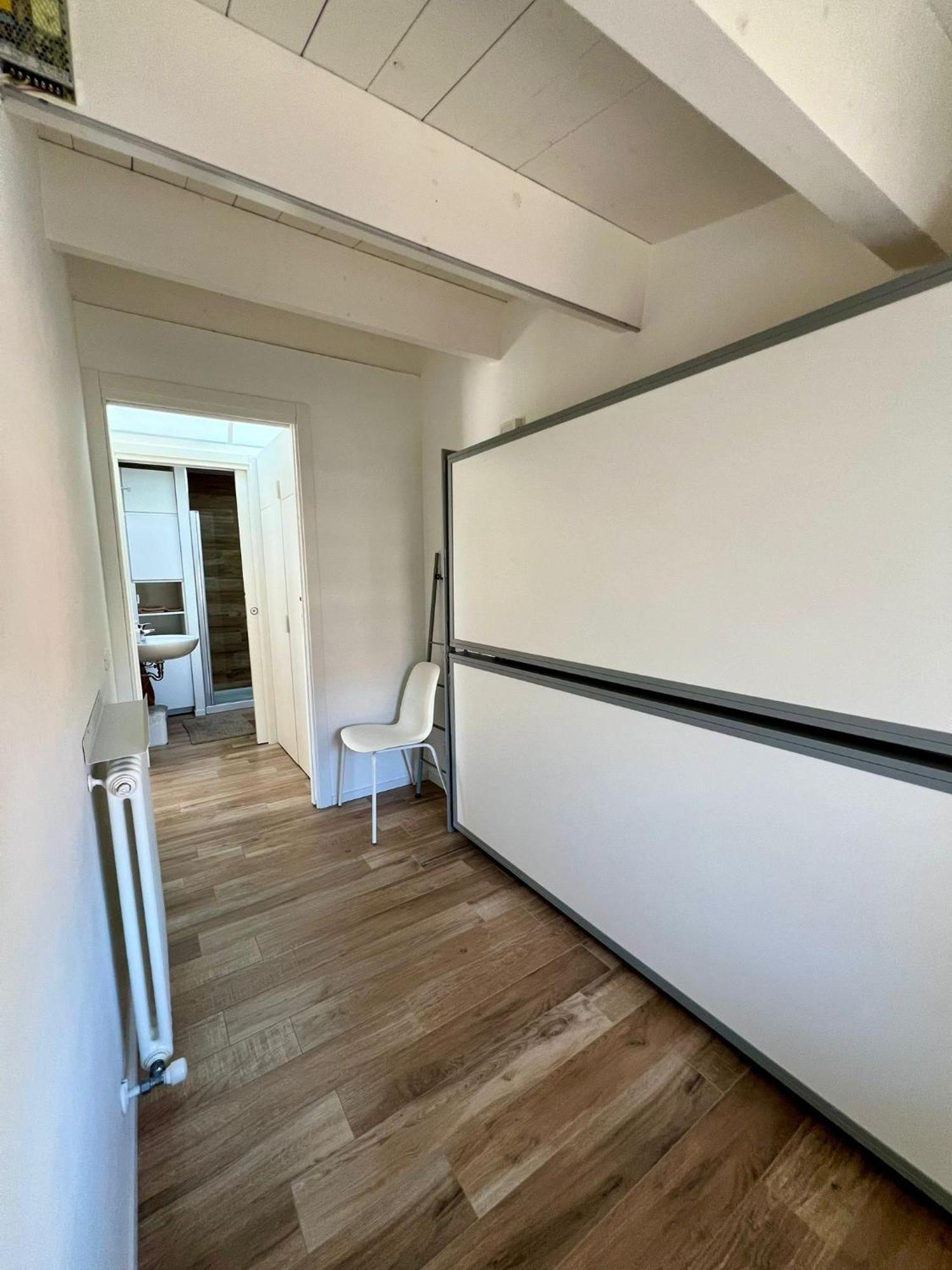 Casa Klimt Vicinissima Al Mare Parcheggio Privato Gratuito Se Disponibile Leilighet Pescara Eksteriør bilde