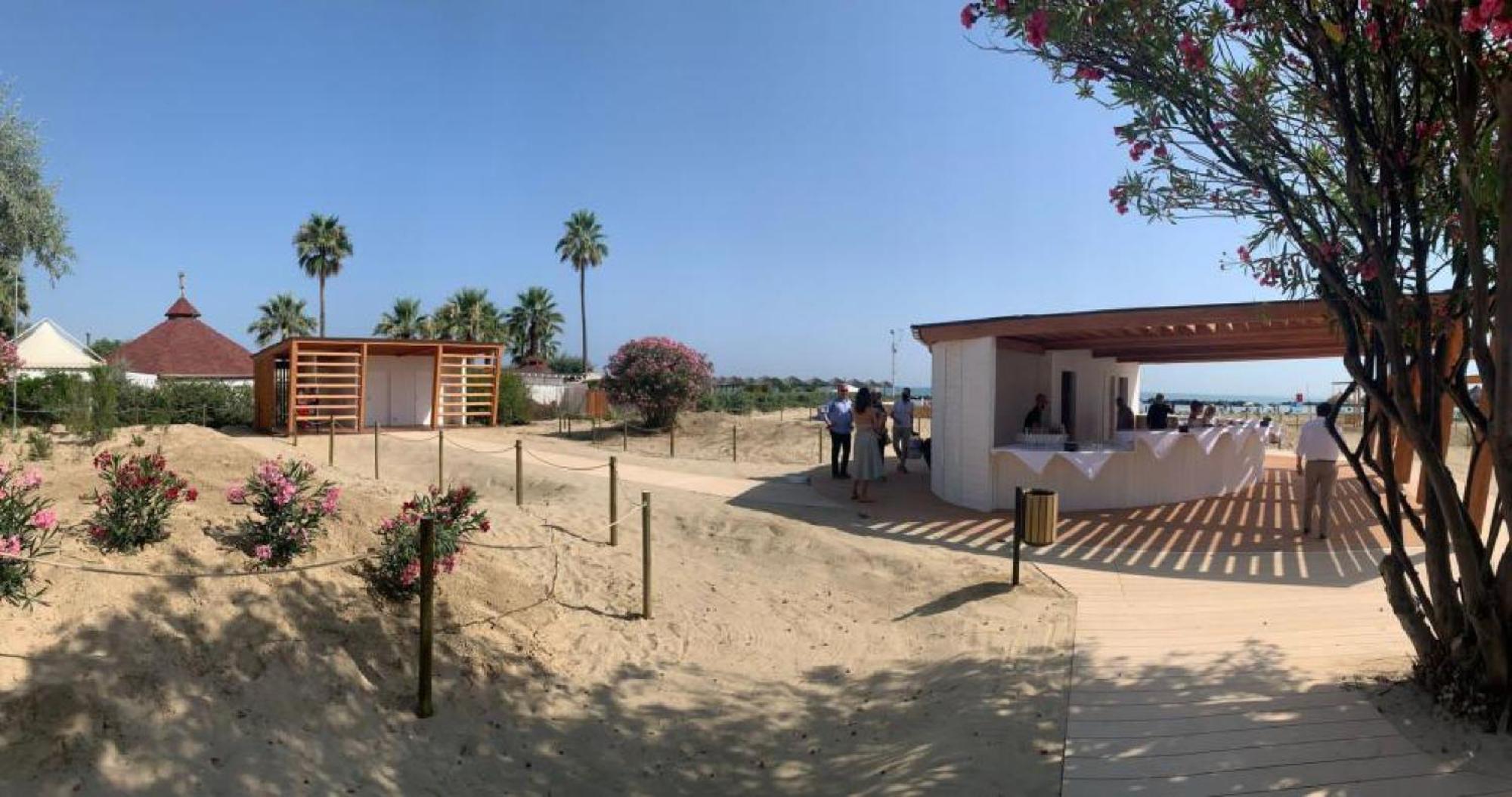 Casa Klimt Vicinissima Al Mare Parcheggio Privato Gratuito Se Disponibile Leilighet Pescara Eksteriør bilde